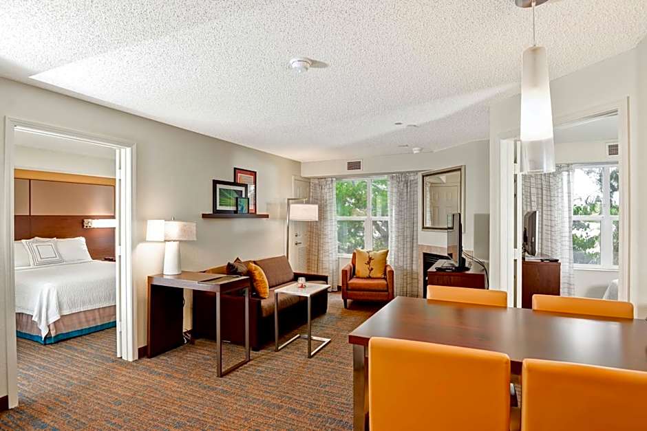 Photo 1 of 5 of 2 Bedroom Suite, Hearing/Mobility Accessible, Bathtub