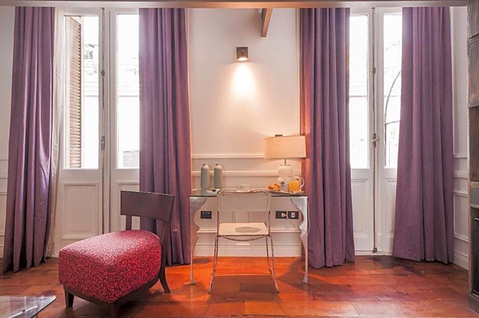 Soho Point San Telmo Suites