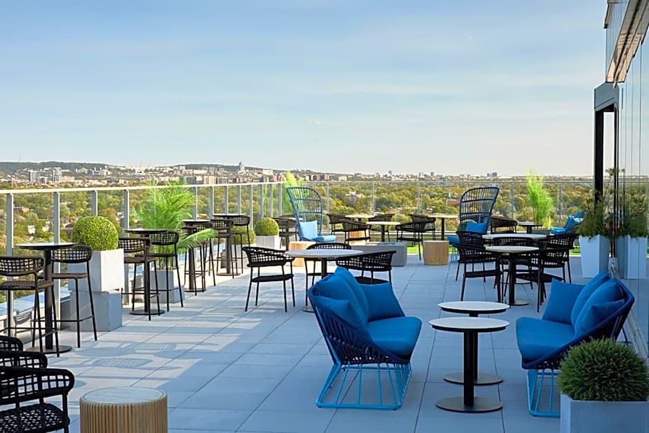 Courtyard by Marriott Montreal Laval