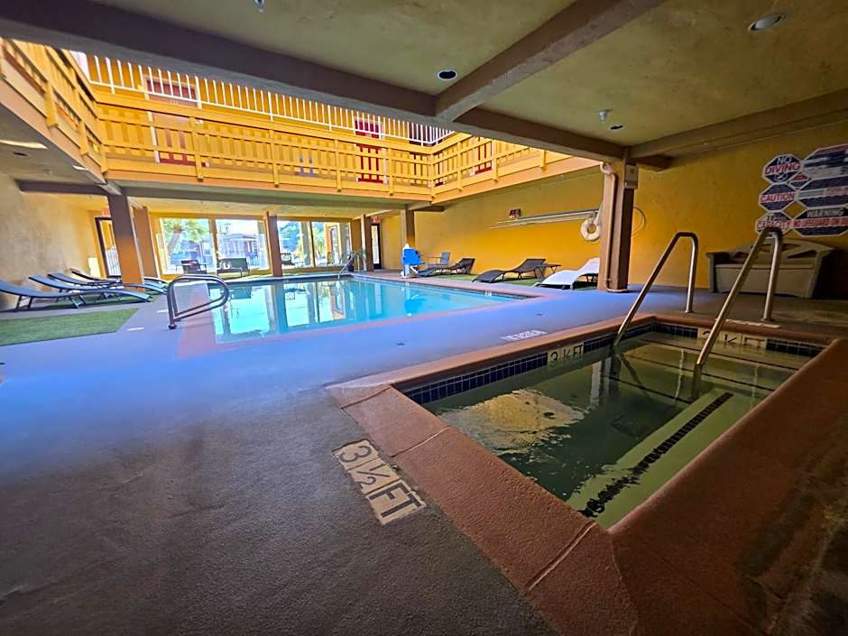 The Aqua Pacific Hotel