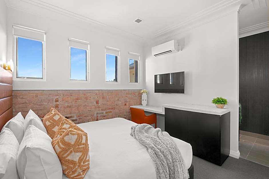 Grand Hotel and Studios