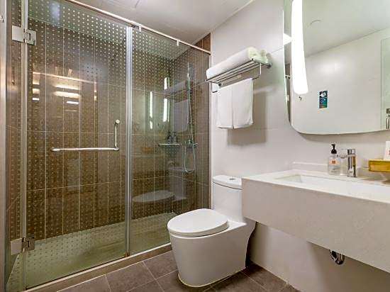 Ibis Chongqing Jiefangbei Pedestrian Street Hotel