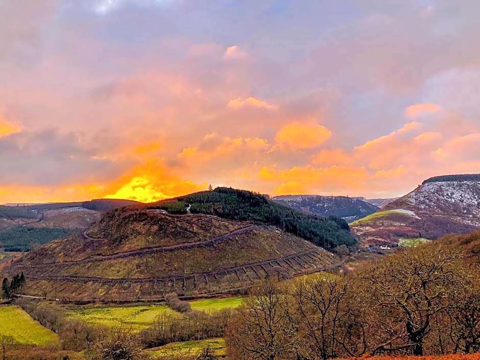 Riverbank Bed and Breakfast