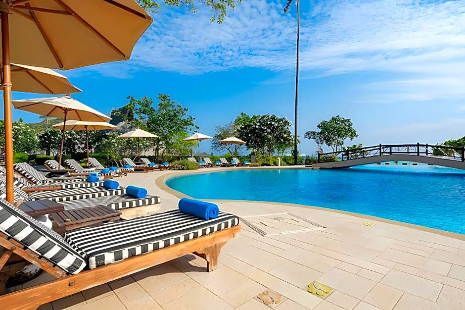 SAii Phi Phi Island Village