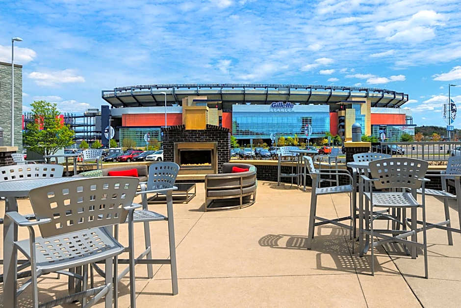 Renaissance by Marriott Boston Patriot Place Hotel