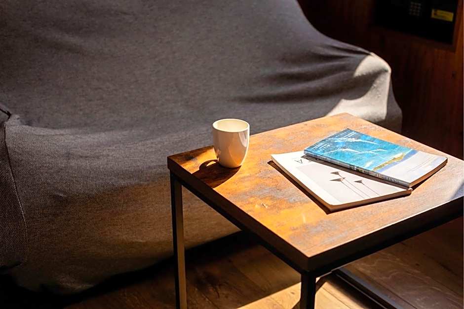 ArC LIFESTYLE SPACE & HOTEL