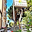 Hotel Laura