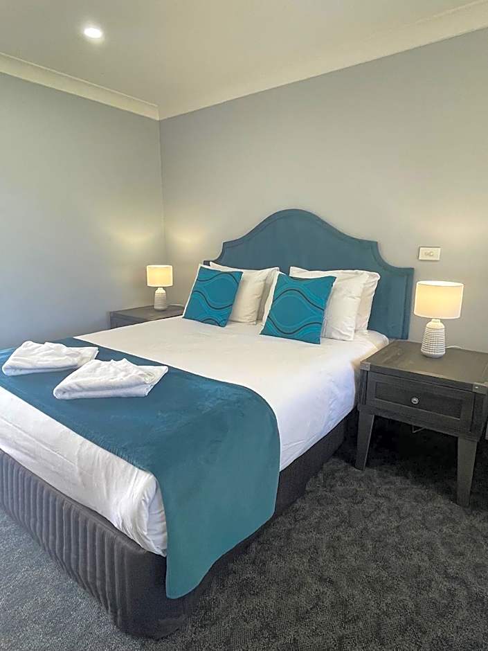 Town And Country Motor Inn Forbes