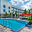 Home2 Suites by Hilton Naples I-75 Pine Ridge Road