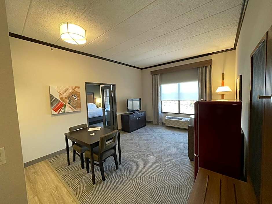 Holiday Inn Hotel & Suites Chicago Northwest - Elgin By IHG