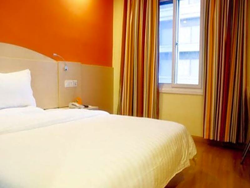 7Days Inn Ningbo Tianyi Square Zhongshan Mansion