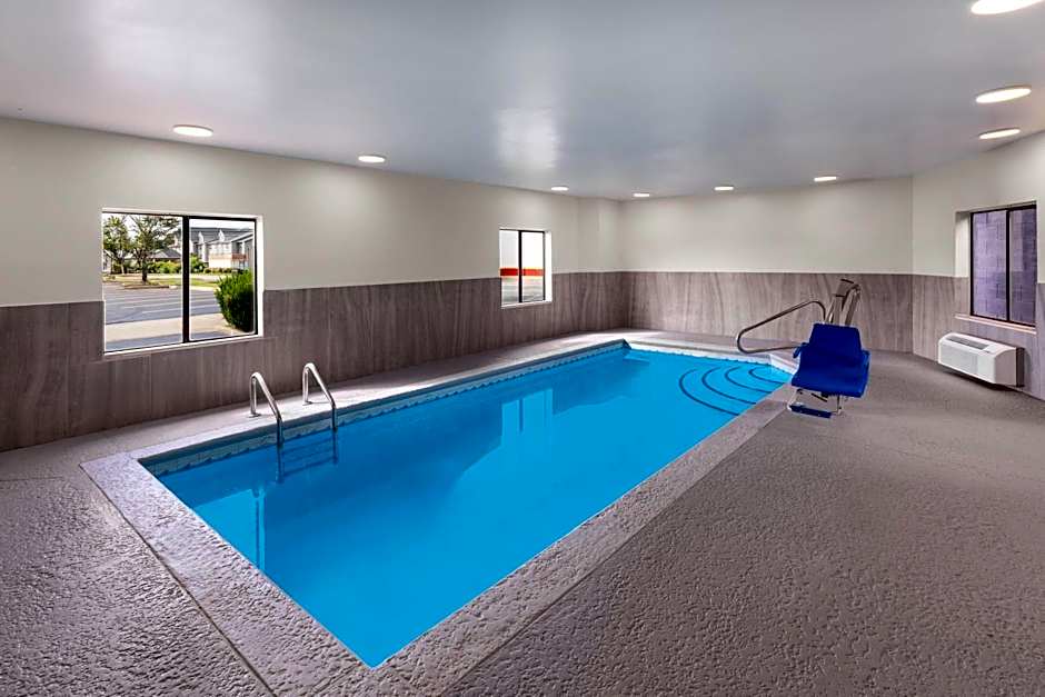 Days Inn by Wyndham McDonough