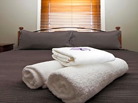 Interior Triple Room with AC