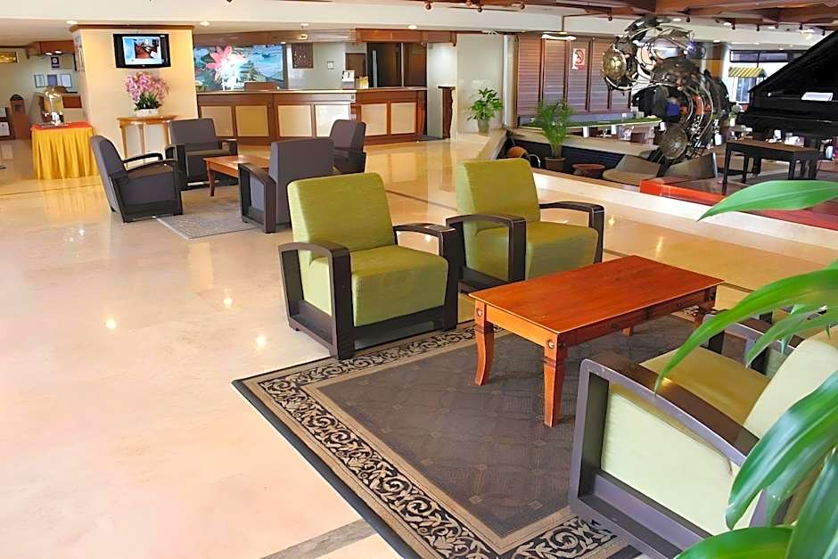 Primula Beach Hotel