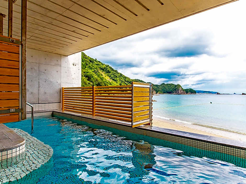 Nichinankaigan Nango Prince Hotel