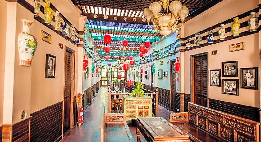 Songkhla Tae Raek Antique Hotel