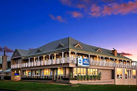 Best Western Sanctuary Inn