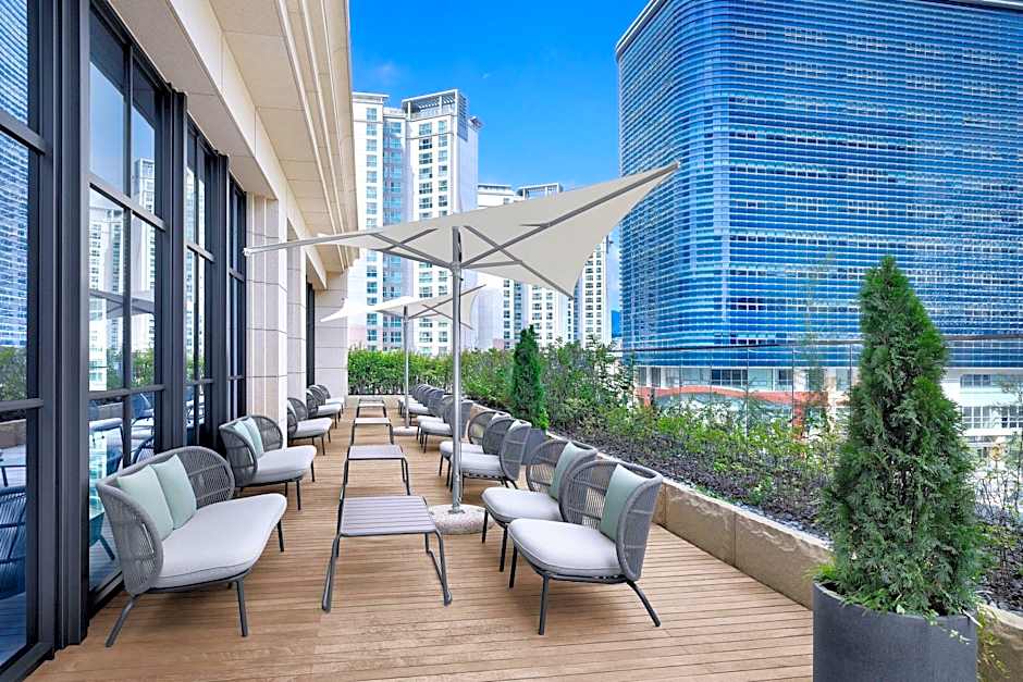 GRAVITY JOSUN Seoul Pangyo, Autograph Collection