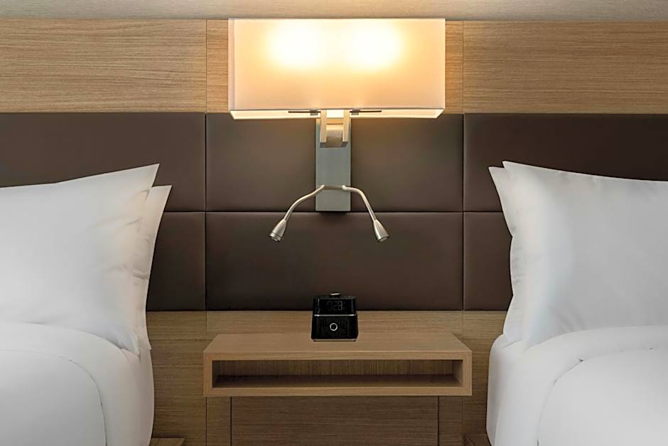 AC Hotel by Marriott Portland Lake Oswego