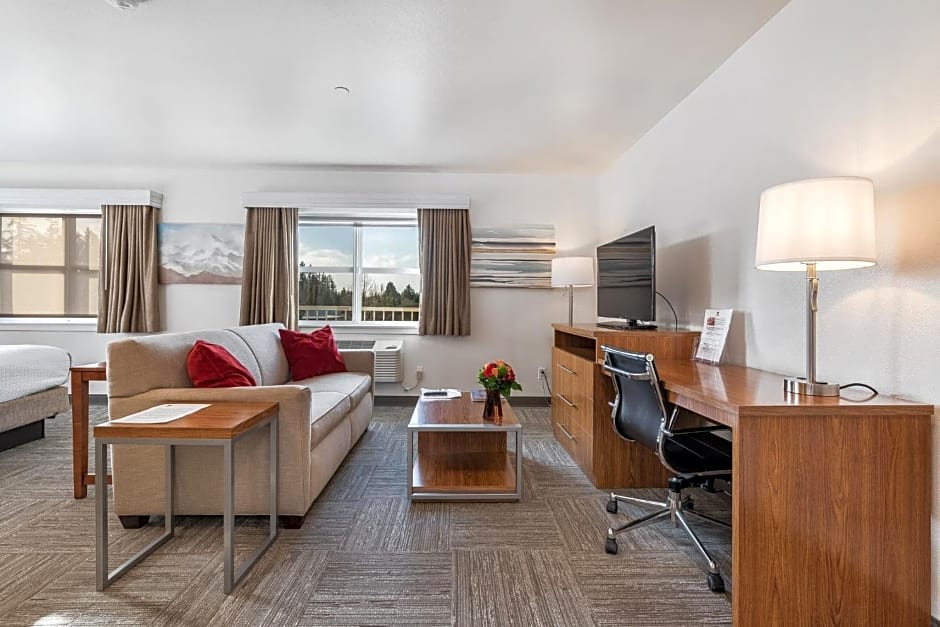 Marshall Suites