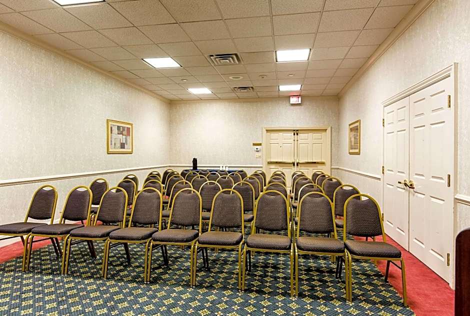 Quality Inn Near Joint Base Andrews-Washington Area