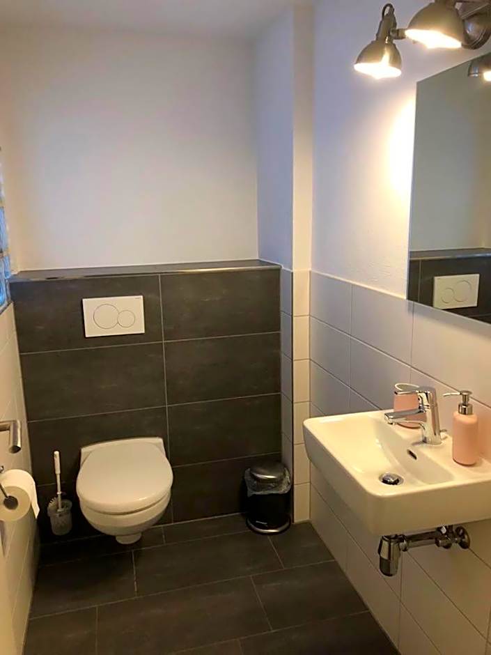 ZUM BAHNHÖFLE Restaurant & Hotel - Albbruck Am Rhein