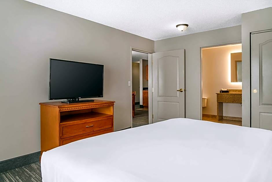 Country Inn & Suites by Radisson, Rossford - Toledo South