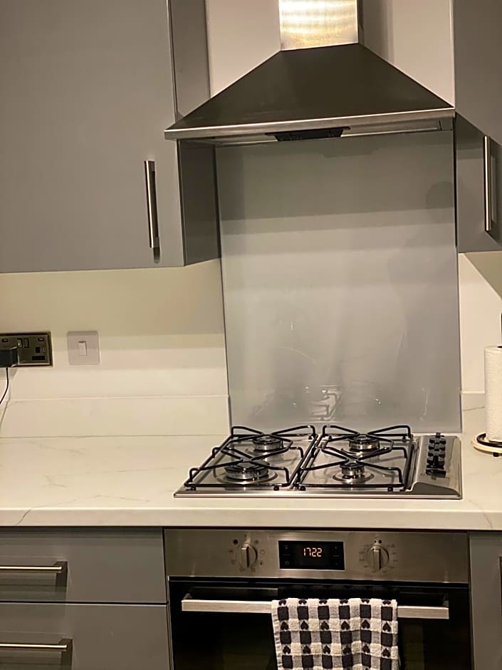 Peterborough City Center Near Healthcare Center One Bed apartment With Free Private Parking Contractors Locum Staff welcome