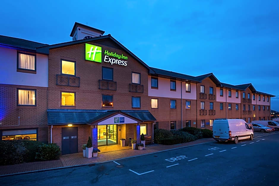 Holiday Inn Express Swansea East By IHG