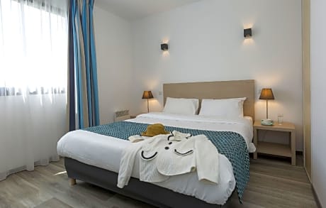 2 Bedroom