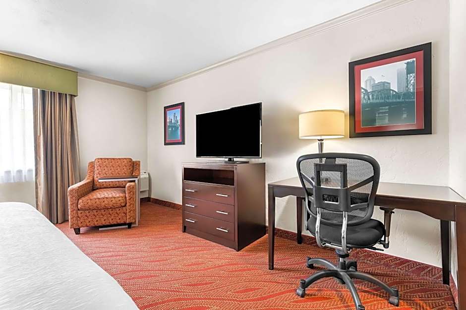 Best Western Plus Parkway Inn