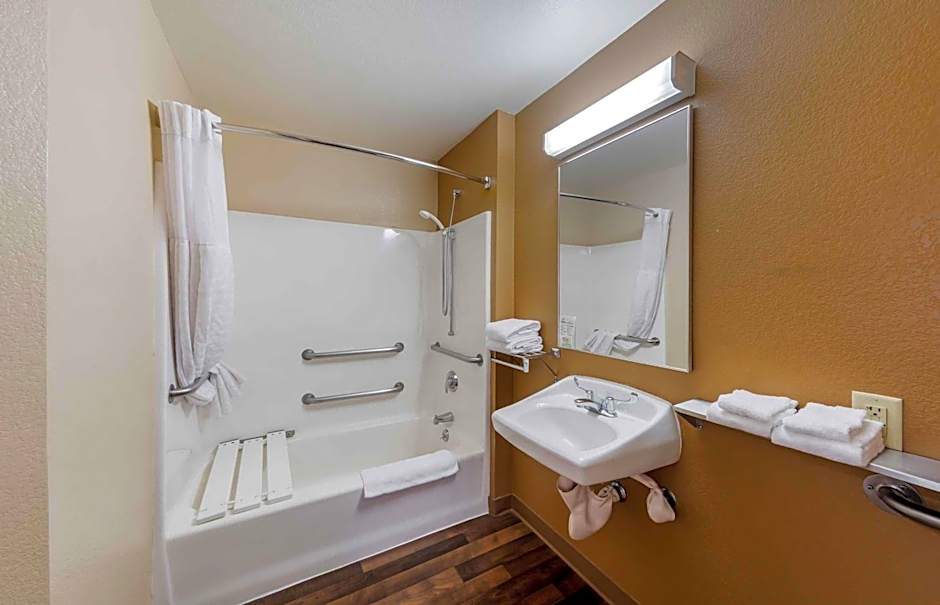 Extended Stay America Suites - Los Angeles - Simi Valley