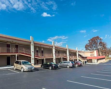 Econo Lodge Hermitage South