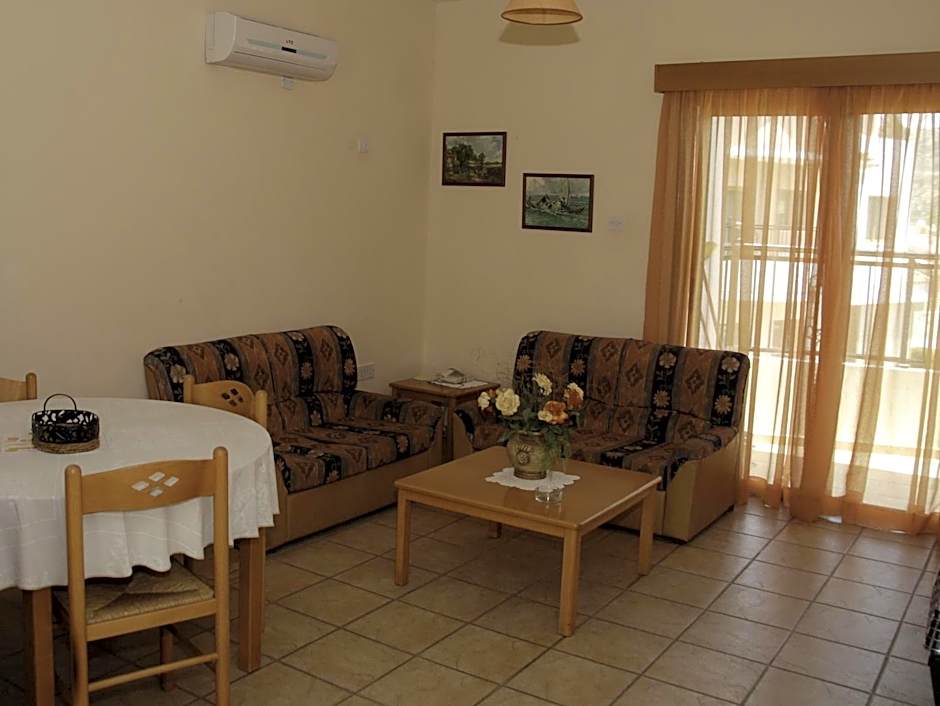 Kotzias Beach Apartments
