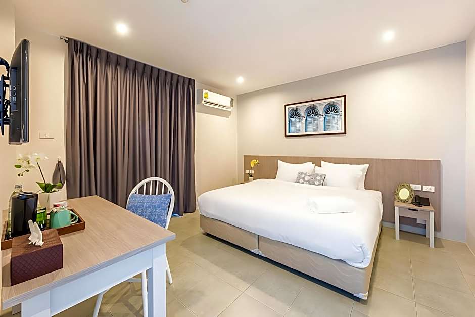 Recenta Phuket Suanluang by Deevana