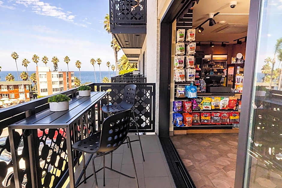 Cormorant Boutique Hotel