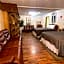 Cedar Wood Inn
