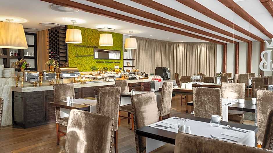 Rixwell Collection Savoy Boutique Hotel