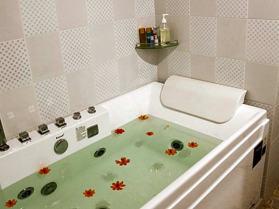 Zaza Hotel Bangpoo