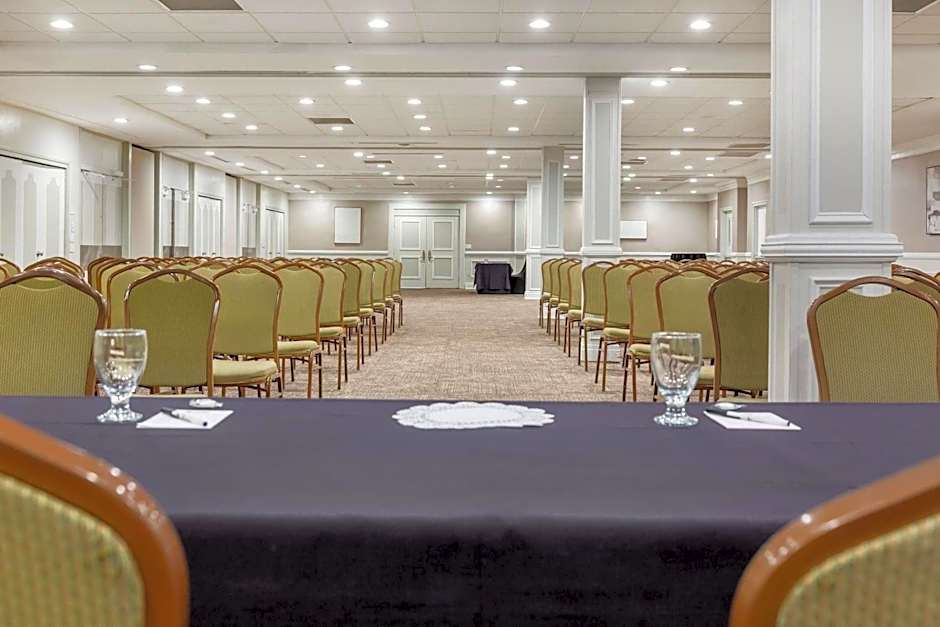 Radisson Hotel Southfield-Detroit