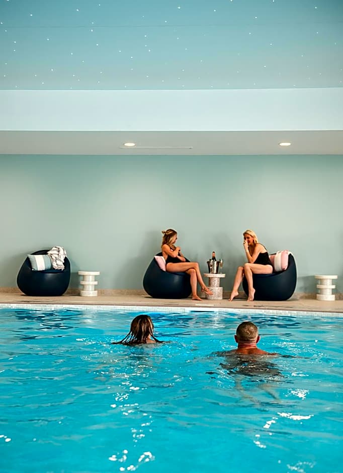 St Moritz Hotel and Cowshed Spa