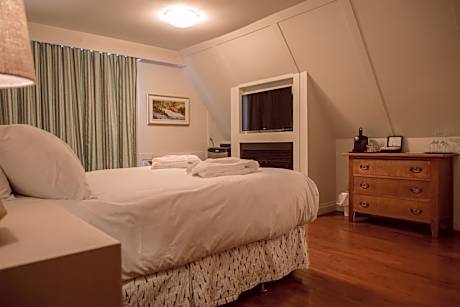 Deluxe Room with River View