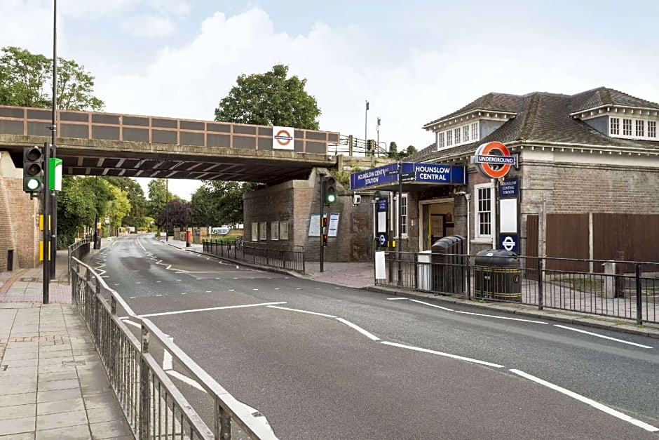 Ramada Hounslow - Heathrow East