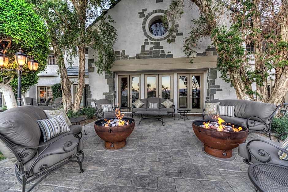 The Chateau at Lake La Quinta