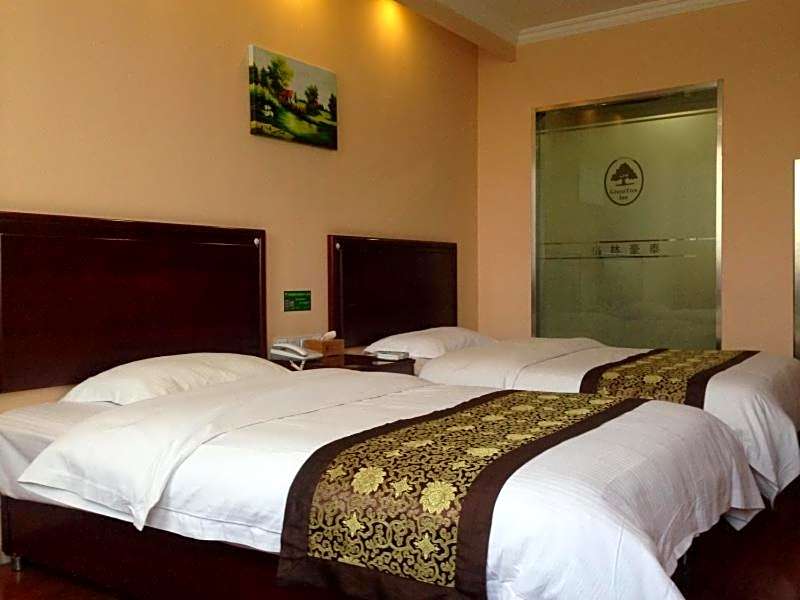 GreenTree Inn Jiangsu ZhenJiang Jurong New Bus Station Express Hotel