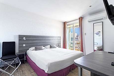 Double or Twin Room with Balcony