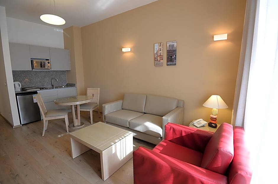 Nest 1 Hotel