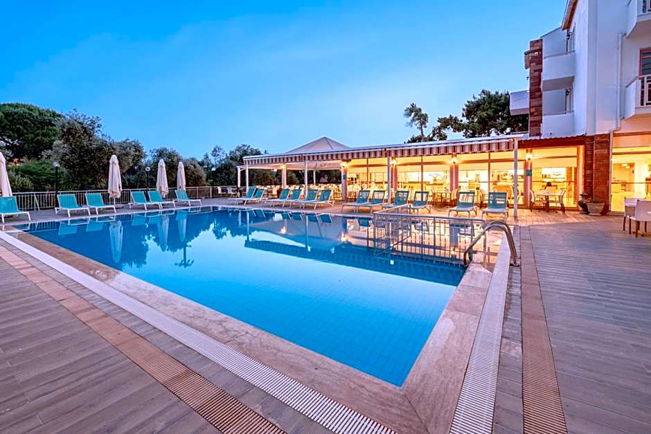 Hanedan Beach Hotel