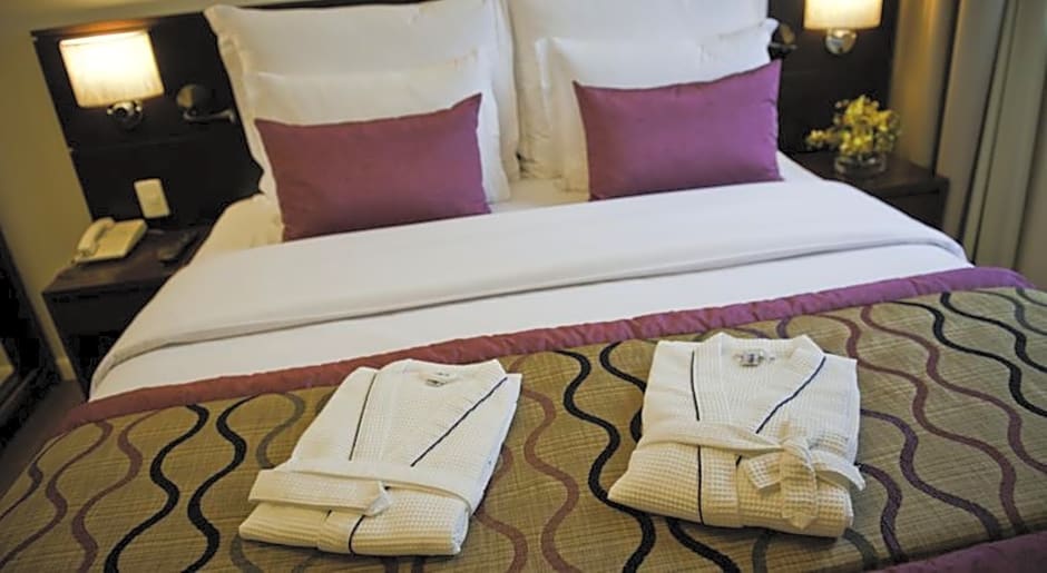 Photo 1 of 1 of Executive 1 King Bed Suite