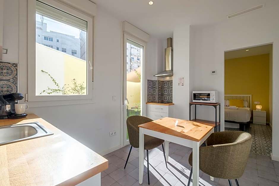 Marvellous Apt with a Large Private Terrace